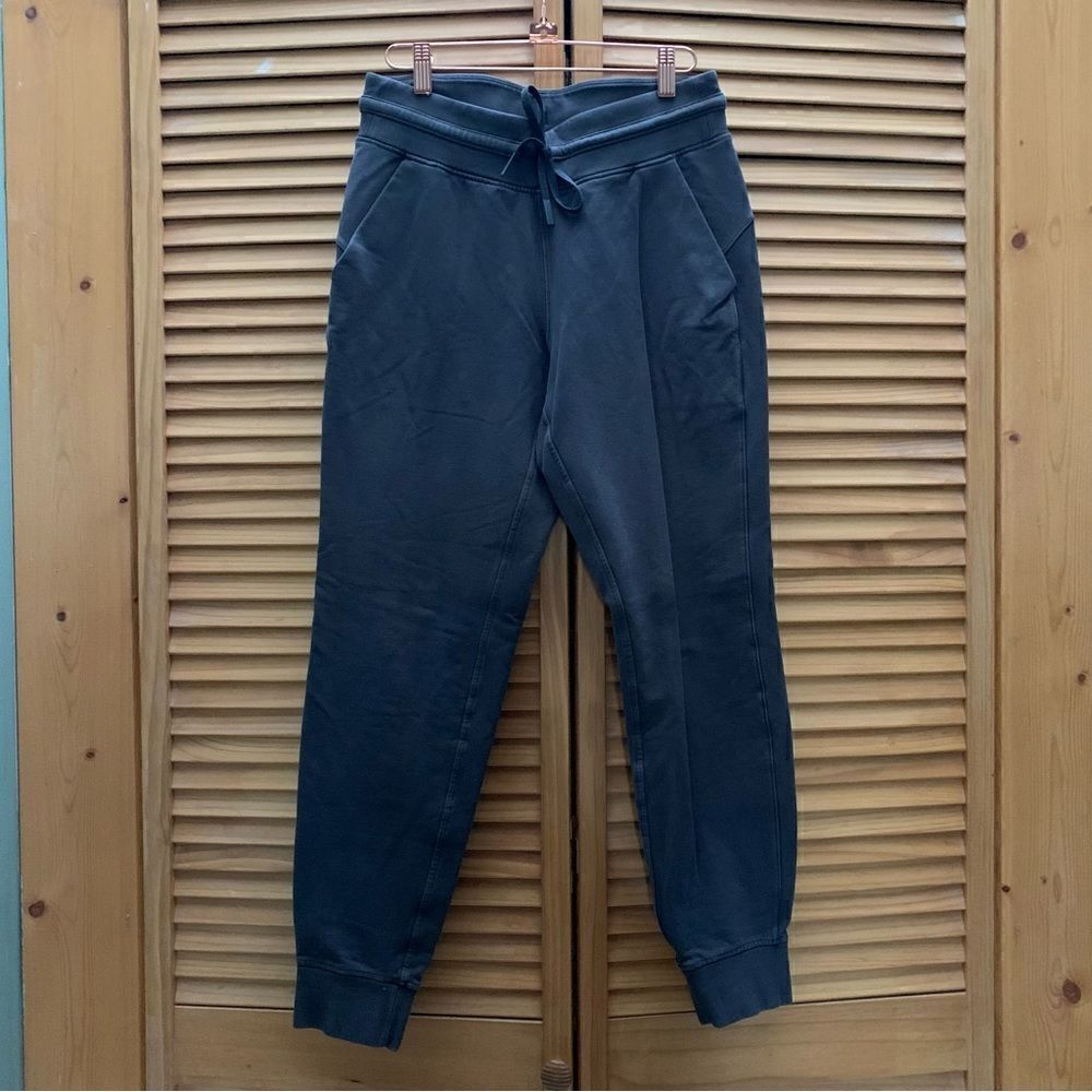 Lululemon Athletica Gray Joggers Size 8